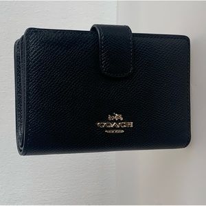 Coach medium corner zip wallet F53436 Black cross grain leather